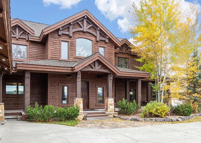 Luxurious Sandy Beach Lodge Waterfront Escape On Island Park Reservoir Perfect For Large Groups